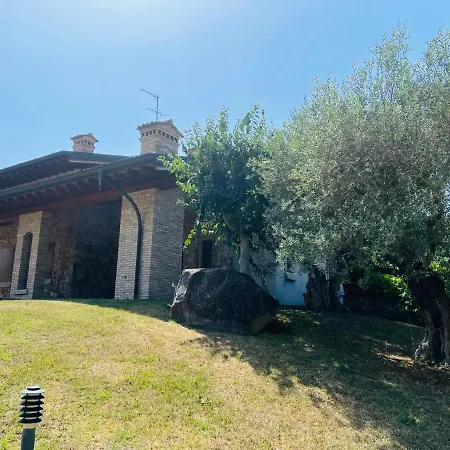 Il Borgo Fra I Laghi